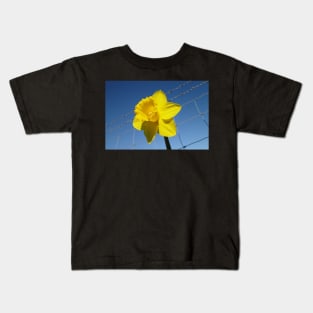 Daffy On The Safe Side Of The Fence Kids T-Shirt